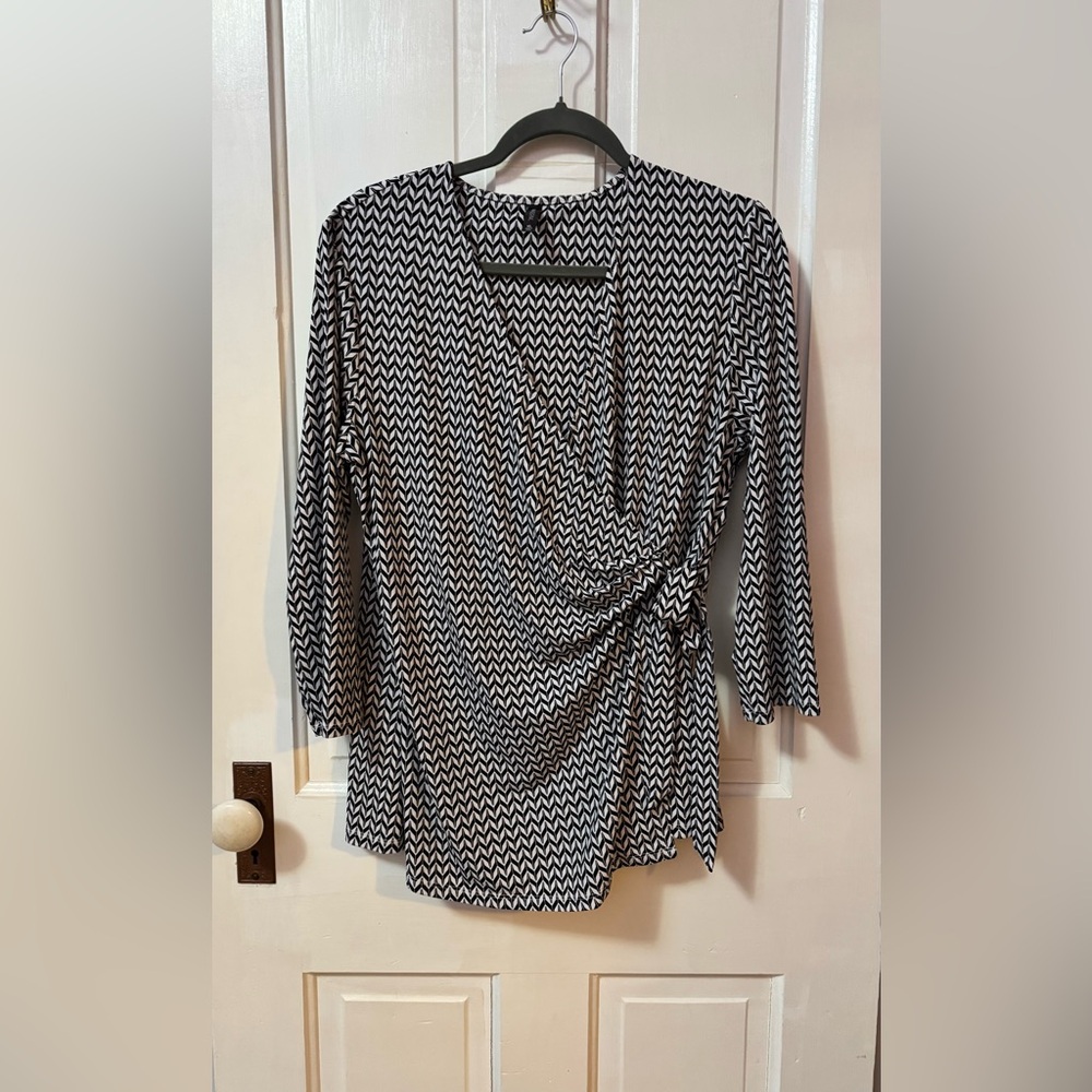 Massini Black and White Chevron Blouse